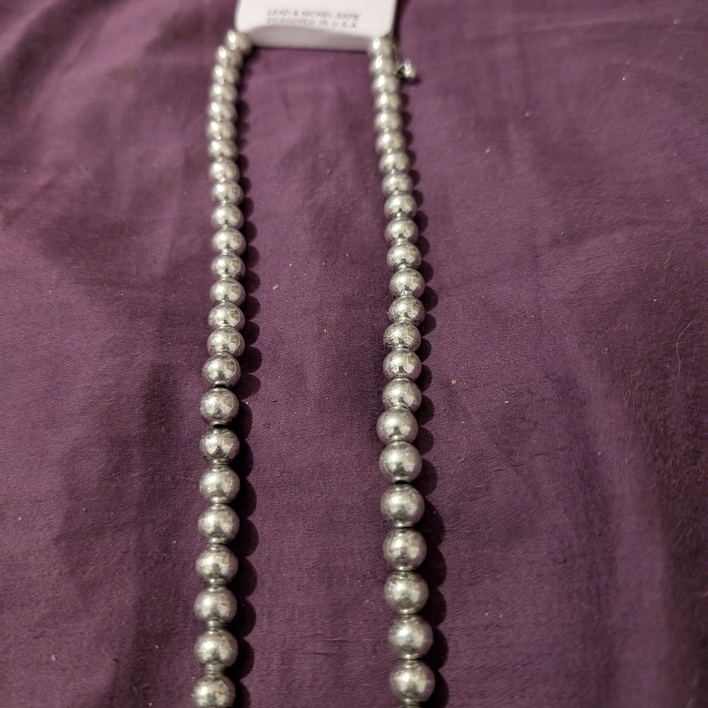 Elegant Silver Beaded Necklace